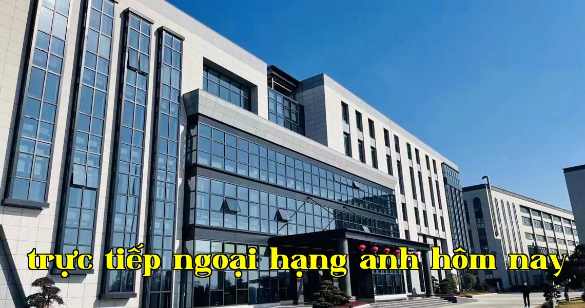 Khoảng 1
